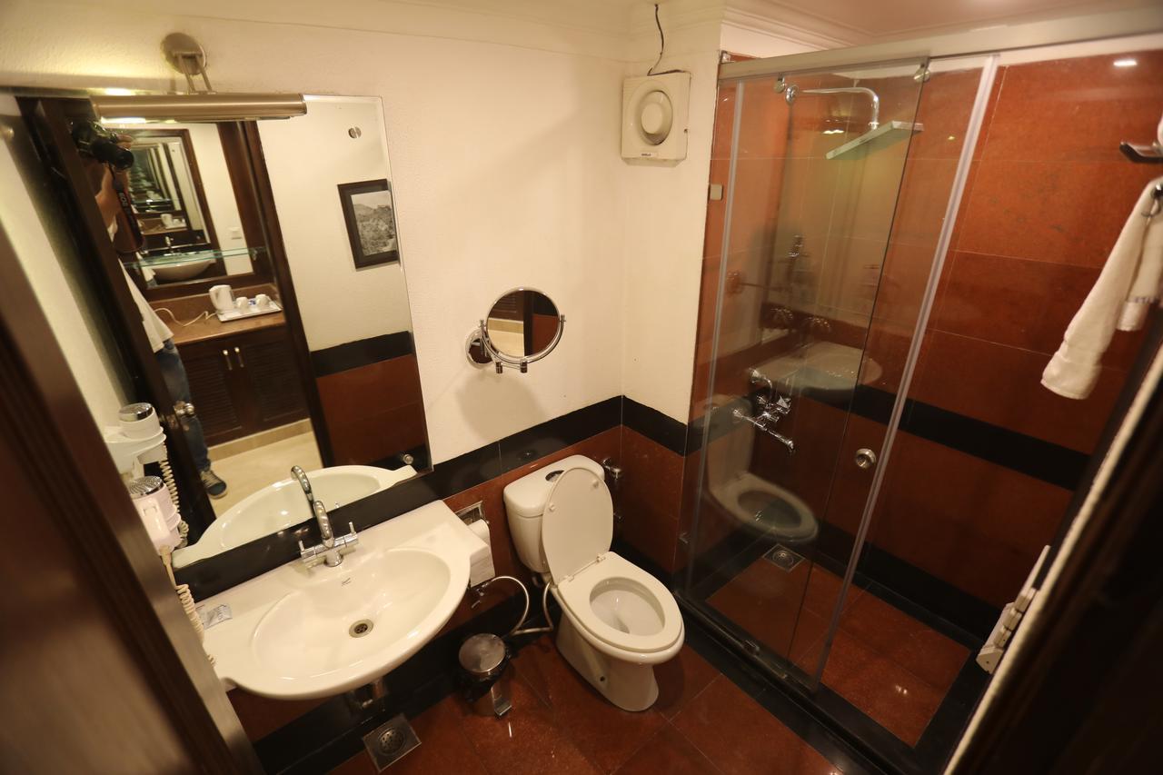 Milestone Inn & Spa Mussoorie Exterior photo